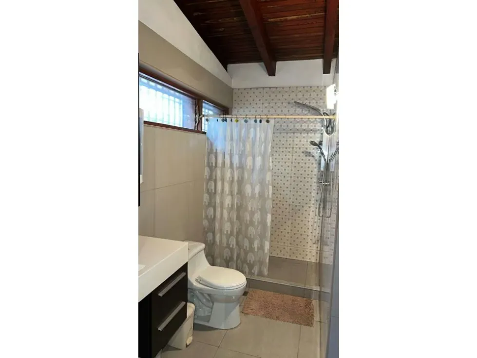 En Venta Casa en El Peñon de una Planta, Baruta - Caracas - 26
