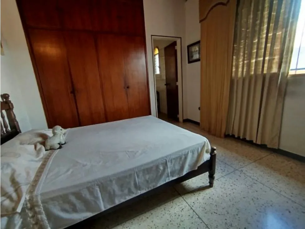 CASA EN VENTA - URB MACARACUAY - 15