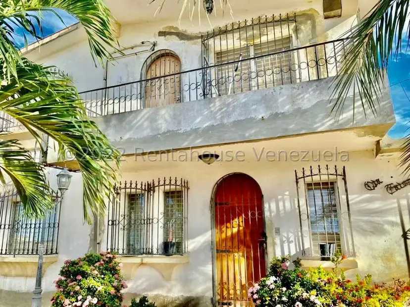 Casa (Duplex) en Venta en Santa Irene, Falcon