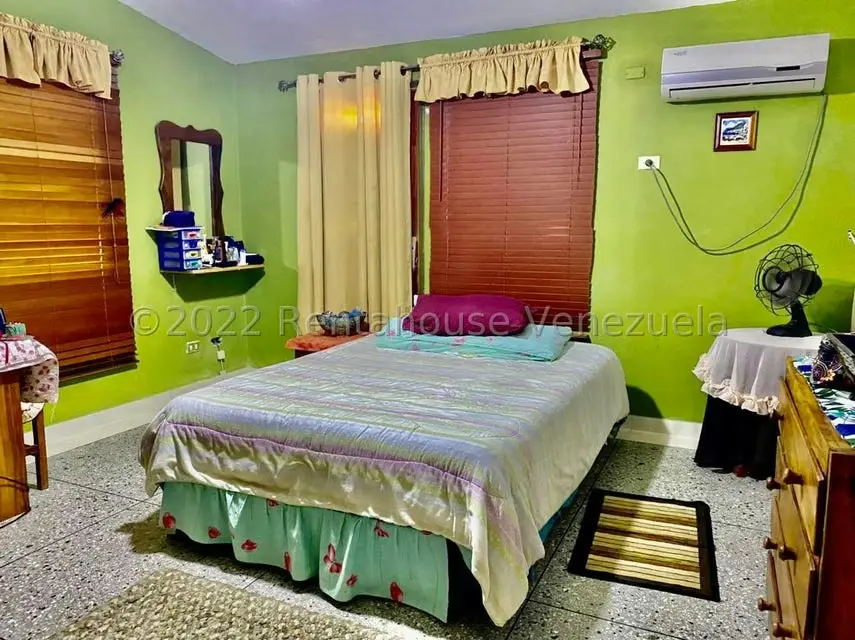 Casa (Duplex) en Venta en Santa Irene, Falcon - 24