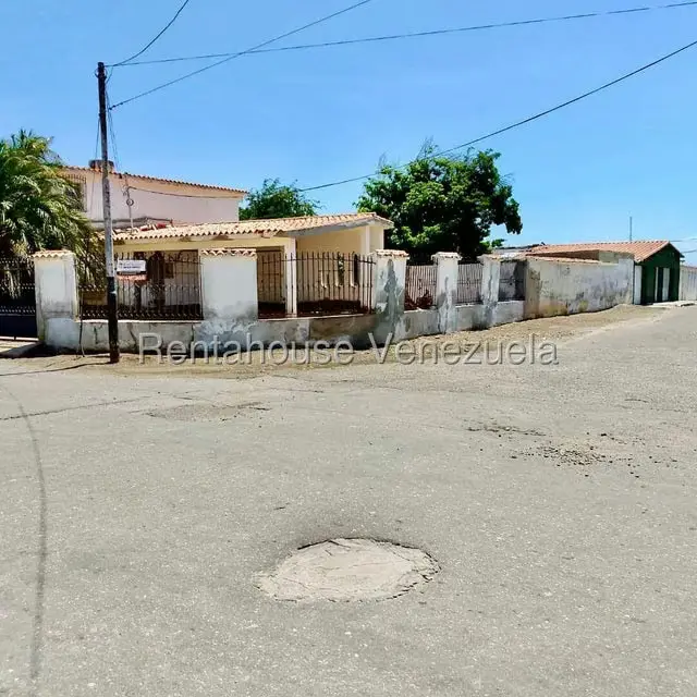 Casa (Duplex) en Venta en Santa Irene, Falcon - 35