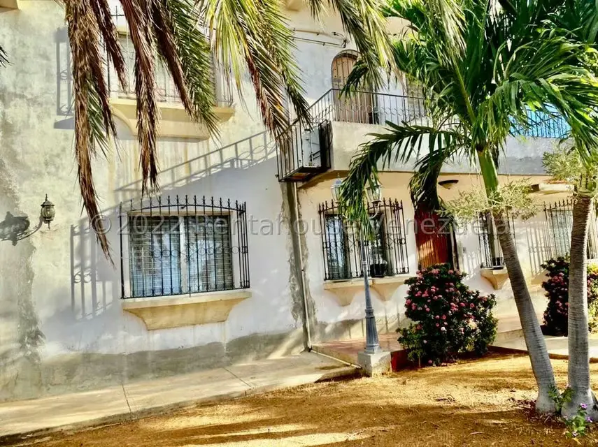 Casa (Duplex) en Venta en Santa Irene, Falcon - 5