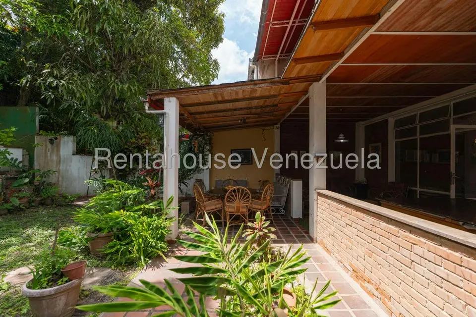 Casa (Duplex) en Venta en El Cafetal, Distrito Metropolitano - 25