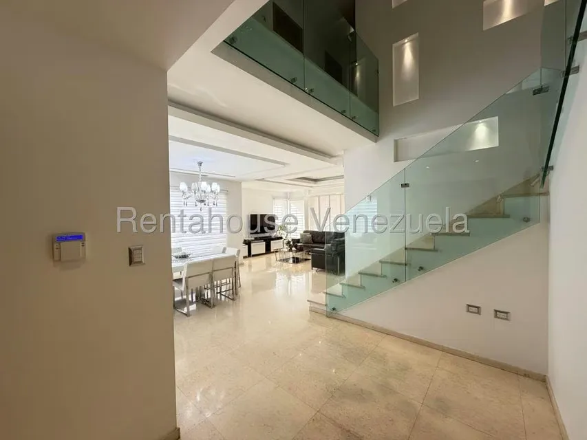 Casa (Duplex) en Venta en Llano Alto, Portuguesa - 2