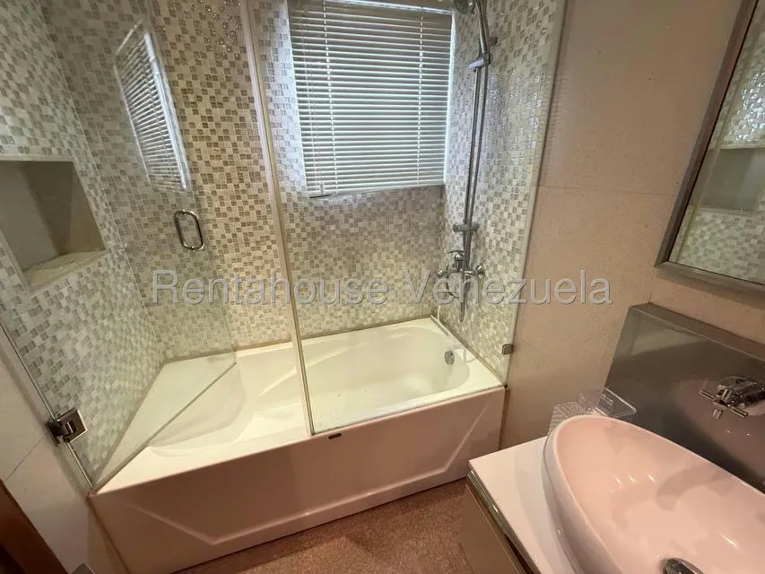 Casa (Duplex) en Venta en Llano Alto, Portuguesa - 41