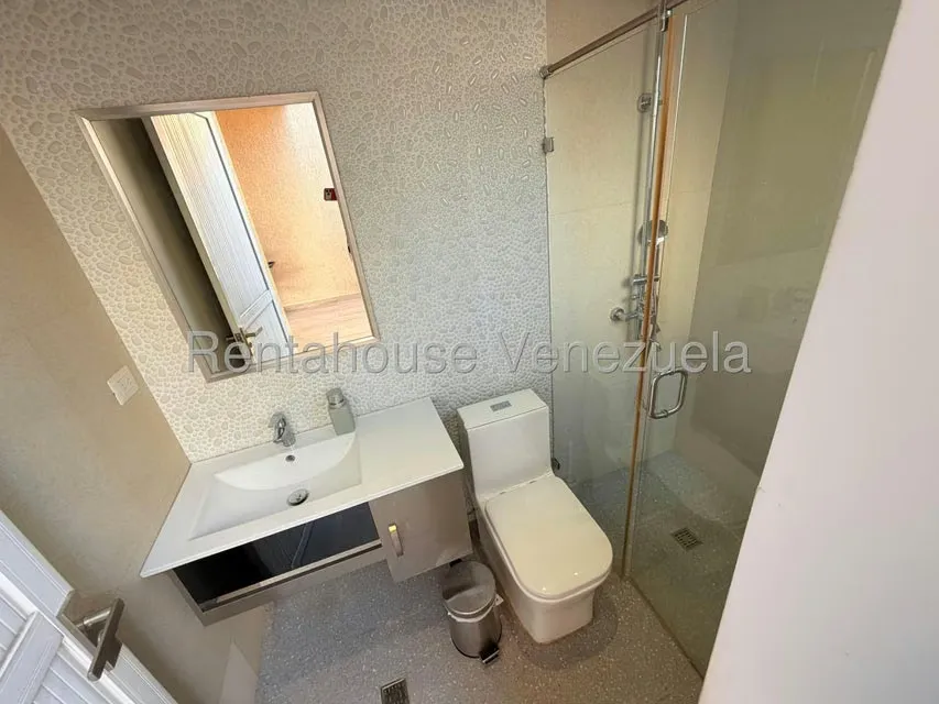 Casa (Duplex) en Venta en Llano Alto, Portuguesa - 52