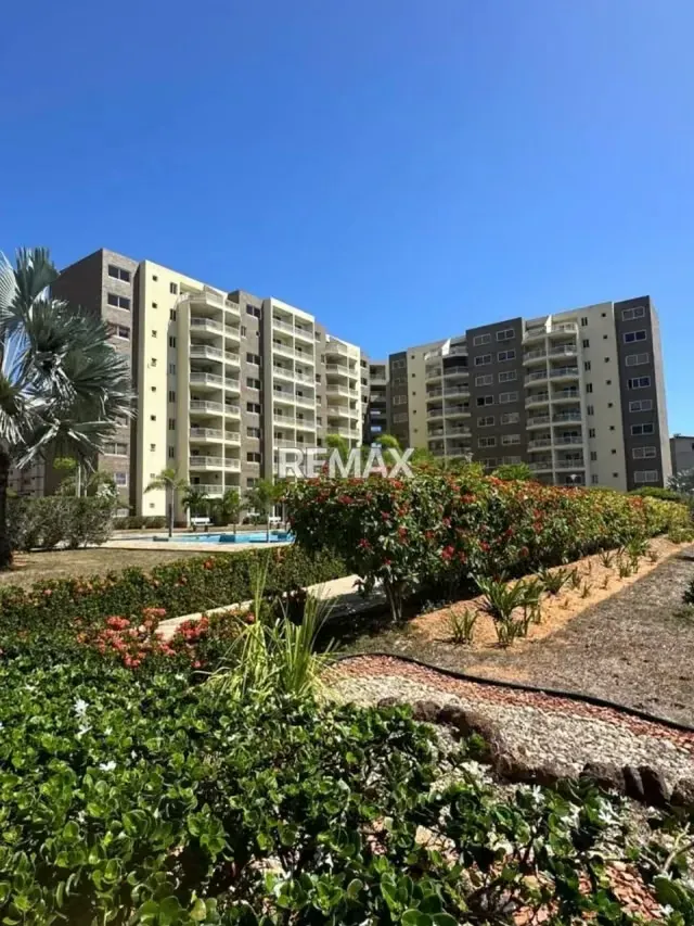 ¡APARTAMENTO EN ALQUILER! - 2