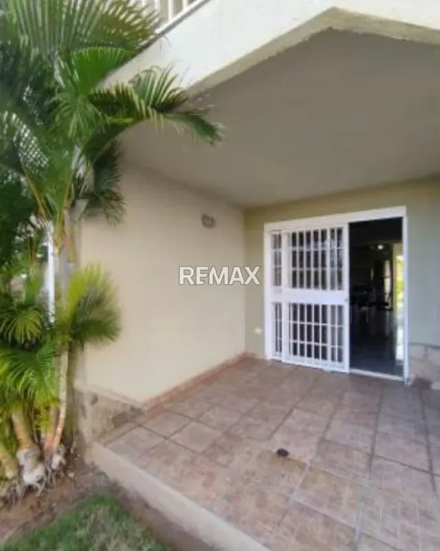 ¡APARTAMENTO EN ALQUILER! - 4