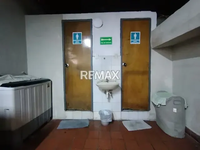 FONDO DE COMERCIO DE FARMACIA EN VENTA, OPERATIVO Y RENTABLE, EN CATIA, CARACAS - 16