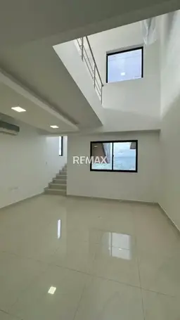 View 2