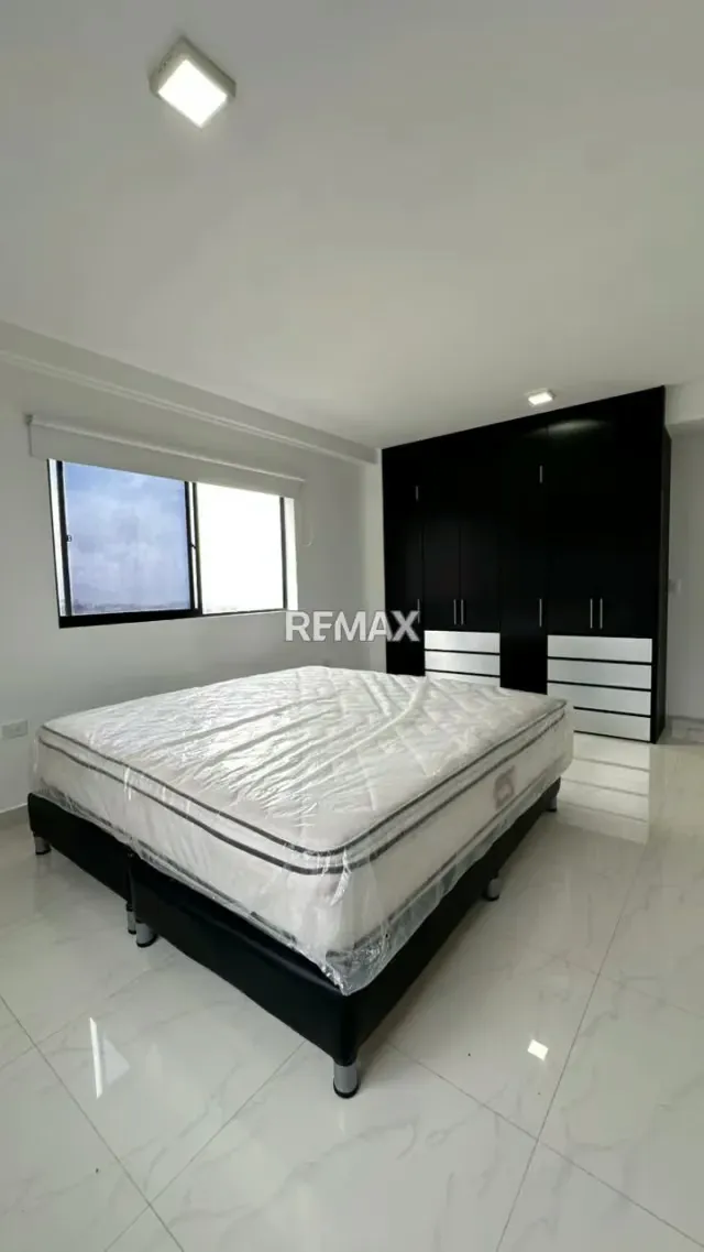 En ALQUILER PH DUPLEX en Residencias Paramillo Suites. Ubicado en piso 10 - 8