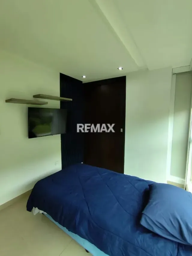 Apartamento en Venta en Res. Alameda Suite totalmente Amoblado Urb. El Parral - 16