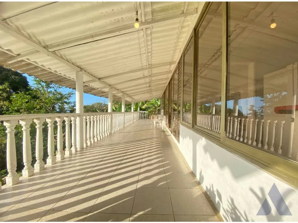 Vendo terreno 2.400m2 con Estructura para Vivienda Galipán 6450 - 17