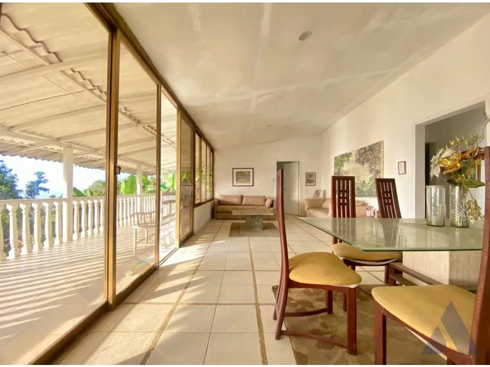Vendo terreno 2.400m2 con Estructura para Vivienda Galipán 6450 - 22