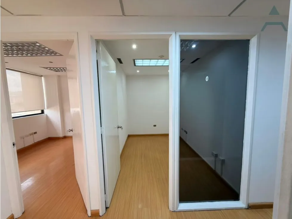 Se alquila Oficina 92m² 1b Los Cortijos - 11