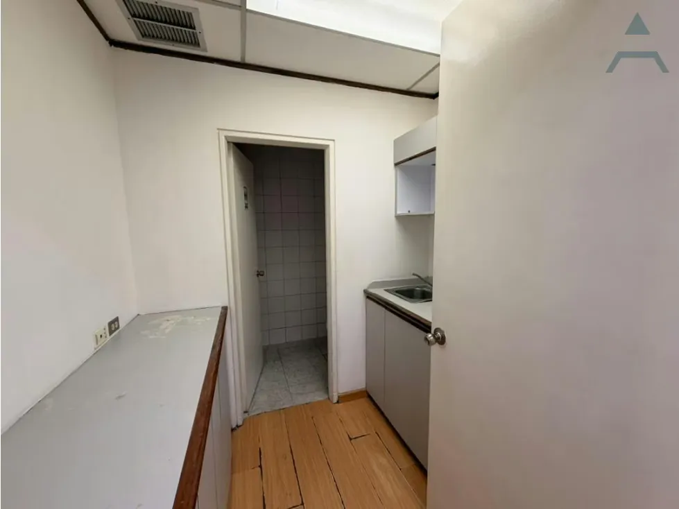 Se alquila Oficina 92m² 1b Los Cortijos - 14
