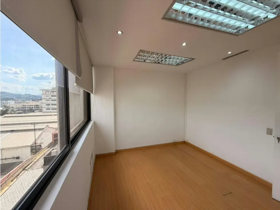 Se alquila Oficina 92m² 1b Los Cortijos - 5