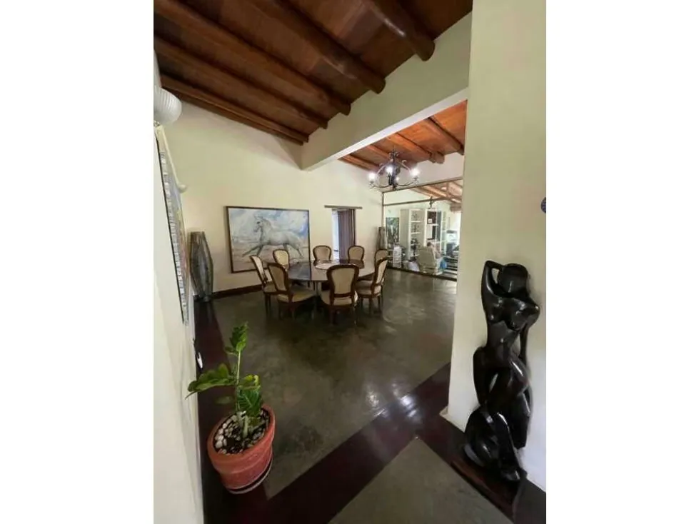 Vendo casa 900m2 Cerro Verde 8133 - 7