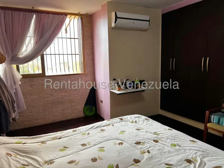 Apartamento (Duplex) en Venta en El Paraiso, Distrito Metropolitano - 15