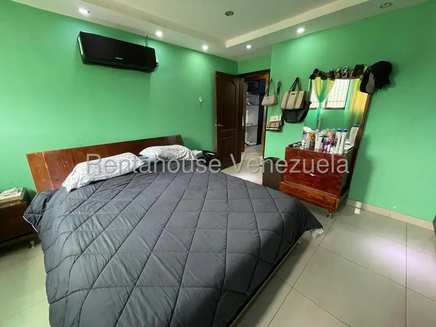 Apartamento (Duplex) en Venta en El Paraiso, Distrito Metropolitano - 18