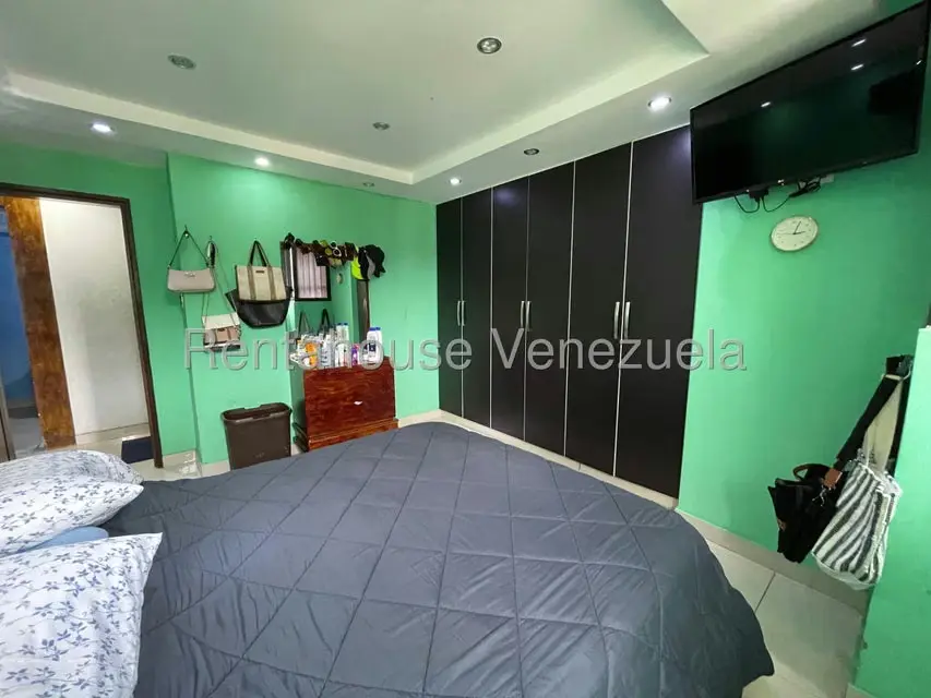 Apartamento (Duplex) en Venta en El Paraiso, Distrito Metropolitano - 19