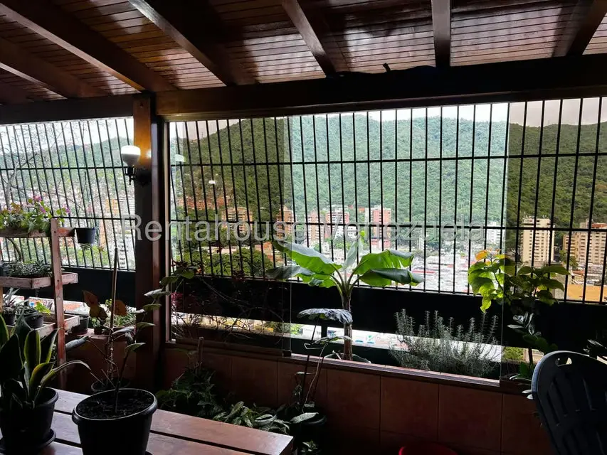 Apartamento (Duplex) en Venta en El Paraiso, Distrito Metropolitano - 29