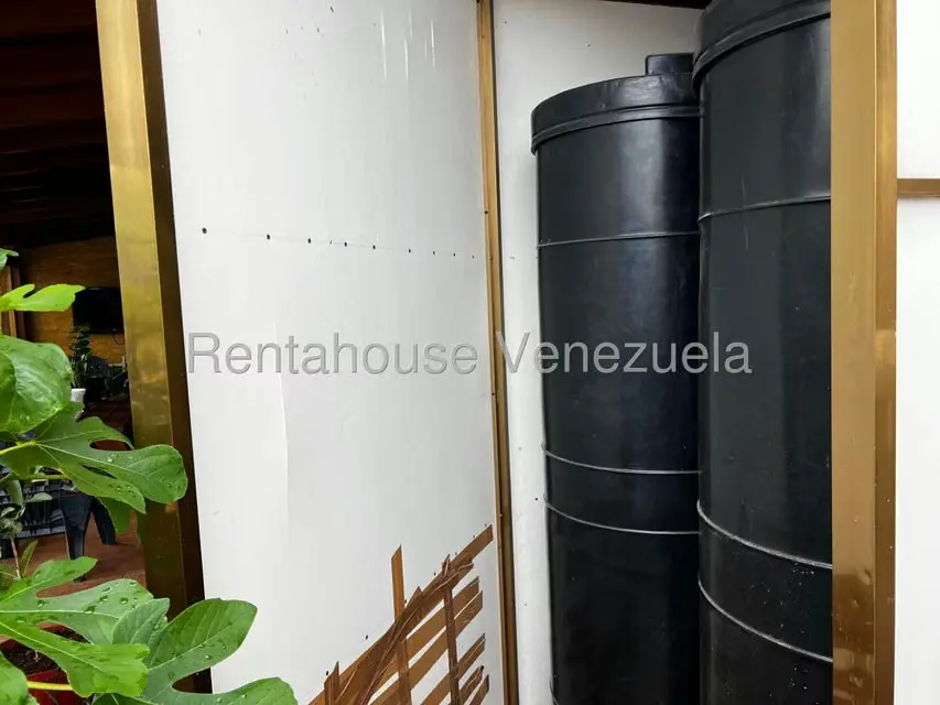 Apartamento (Duplex) en Venta en El Paraiso, Distrito Metropolitano - 35