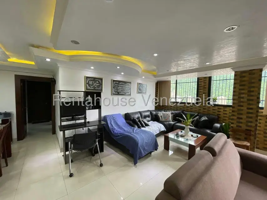 Apartamento (Duplex) en Venta en El Paraiso, Distrito Metropolitano - 4