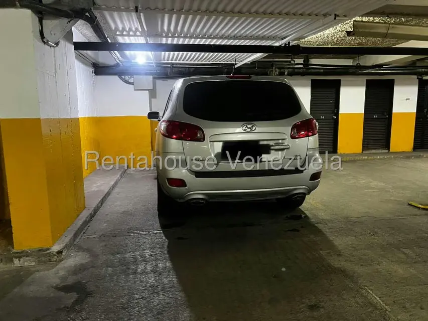 Apartamento (Duplex) en Venta en El Paraiso, Distrito Metropolitano - 43