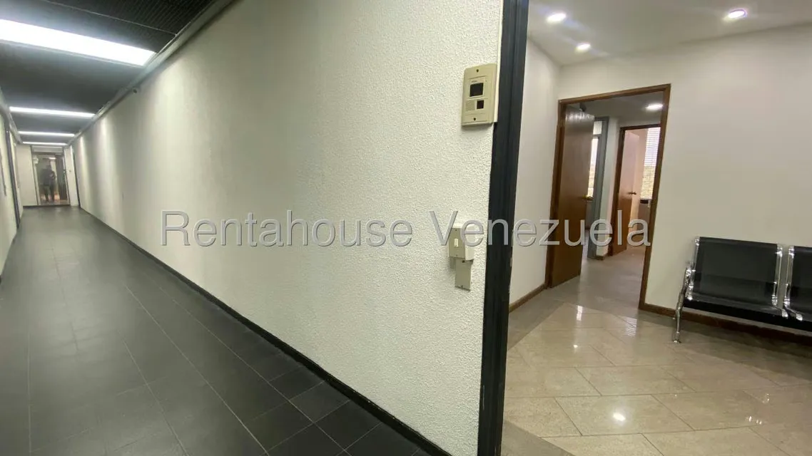 Oficina en Alquiler en Prados del Este, Distrito Metropolitano - 15