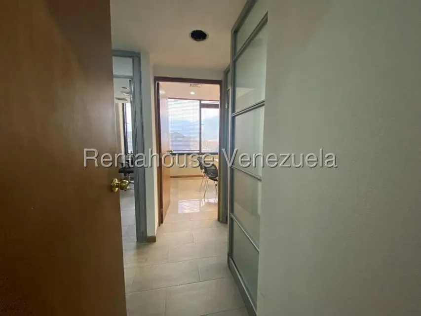 Oficina en Alquiler en Prados del Este, Distrito Metropolitano - 20