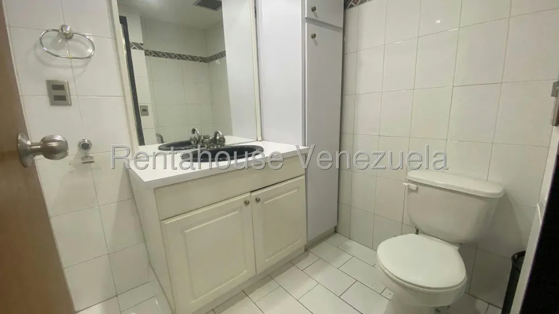 Oficina en Alquiler en Prados del Este, Distrito Metropolitano - 37