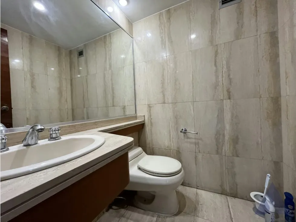 Alquilo apartamento 220m2 amoblado en campo alegre - 12
