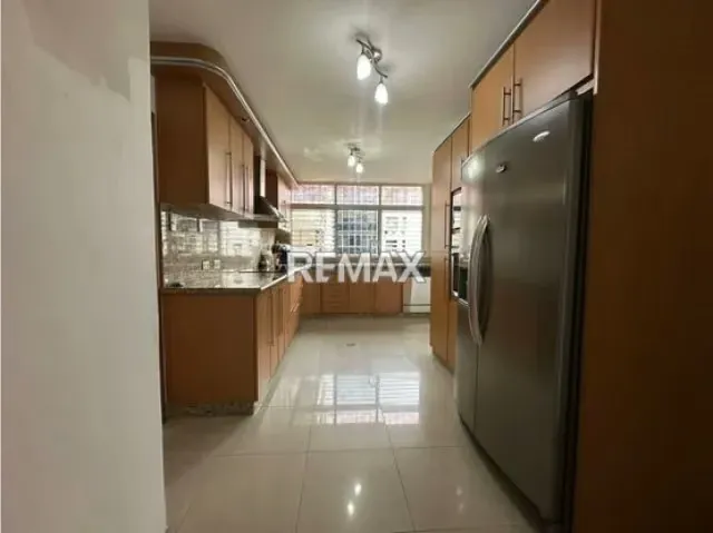 En Venta Exclusivo Penthouse en La Florida – 451 m² Remodelado - 7