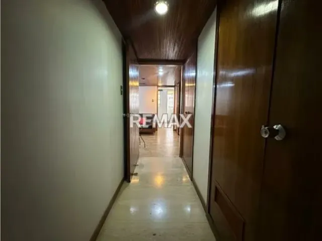 En Venta Exclusivo Penthouse en La Florida – 451 m² Remodelado - 9