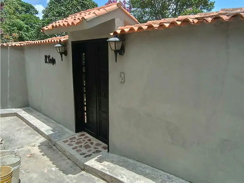 En venta parcela 4000 mts y casa para remodelar Gavilán El Hatillo