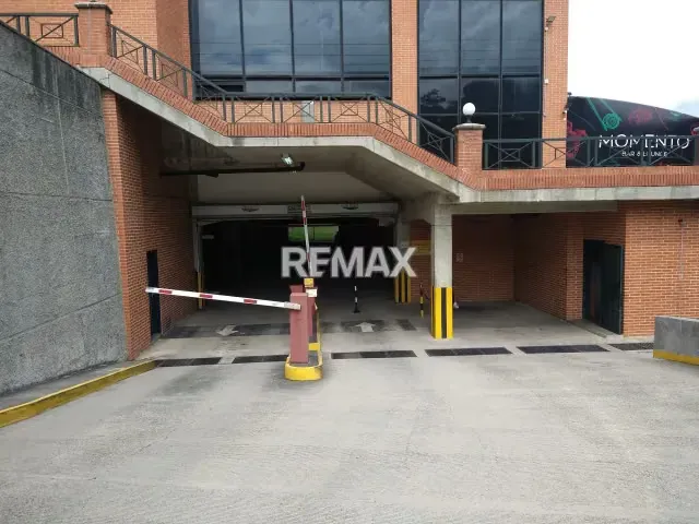 ALQUILER DE OFICINA EN C.P. VIZCAYA EN COLINAS DE TAMANACO - 18