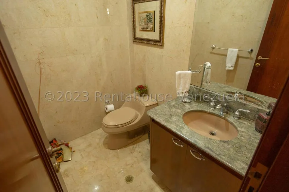 Casa (Multipes Niveles) en Venta en Colinas del Tamanaco, Distrito Metropolitano - 6