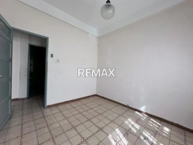 Venta de Edificio Local comercial y Apartamento - 11