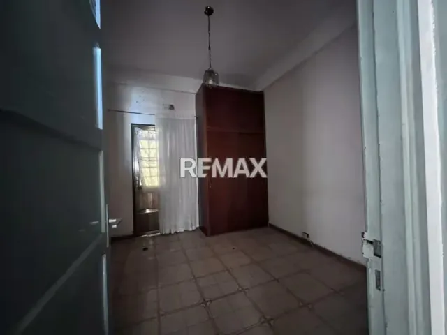 Venta de Edificio Local comercial y Apartamento - 9
