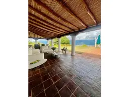 View 10