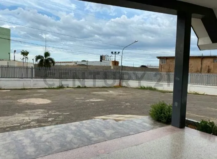 Alquiler de Local Comercial/Galpon - 8