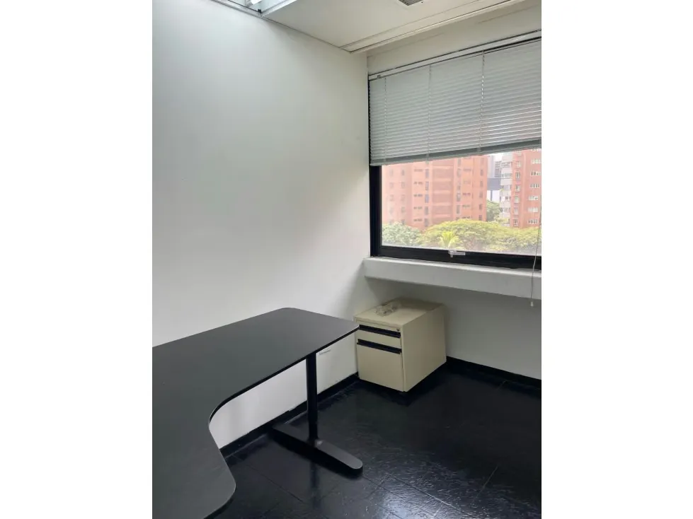 Se vende/alquila oficina 280m2 El Rosal 6704 - 7