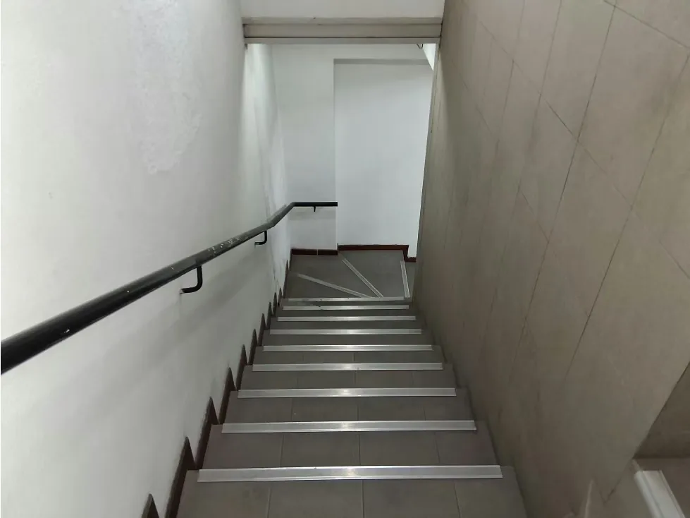 Se vende Edificio 4705m² Av Libertador - 13