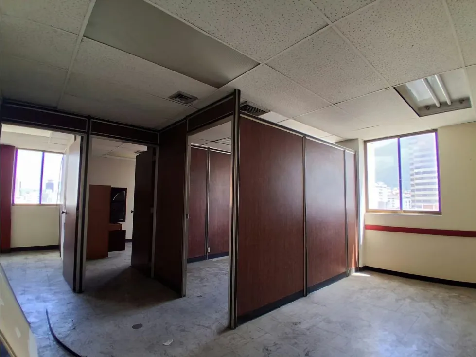 Se vende Edificio 4705m² Av Libertador - 30