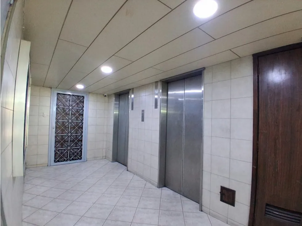 Se vende Edificio 4705m² Av Libertador - 4