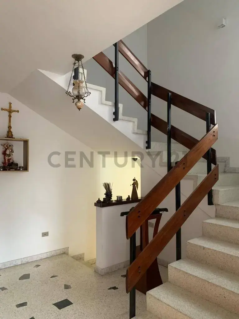 EL Marques Casa- Quinta en Venta YC30 - 11