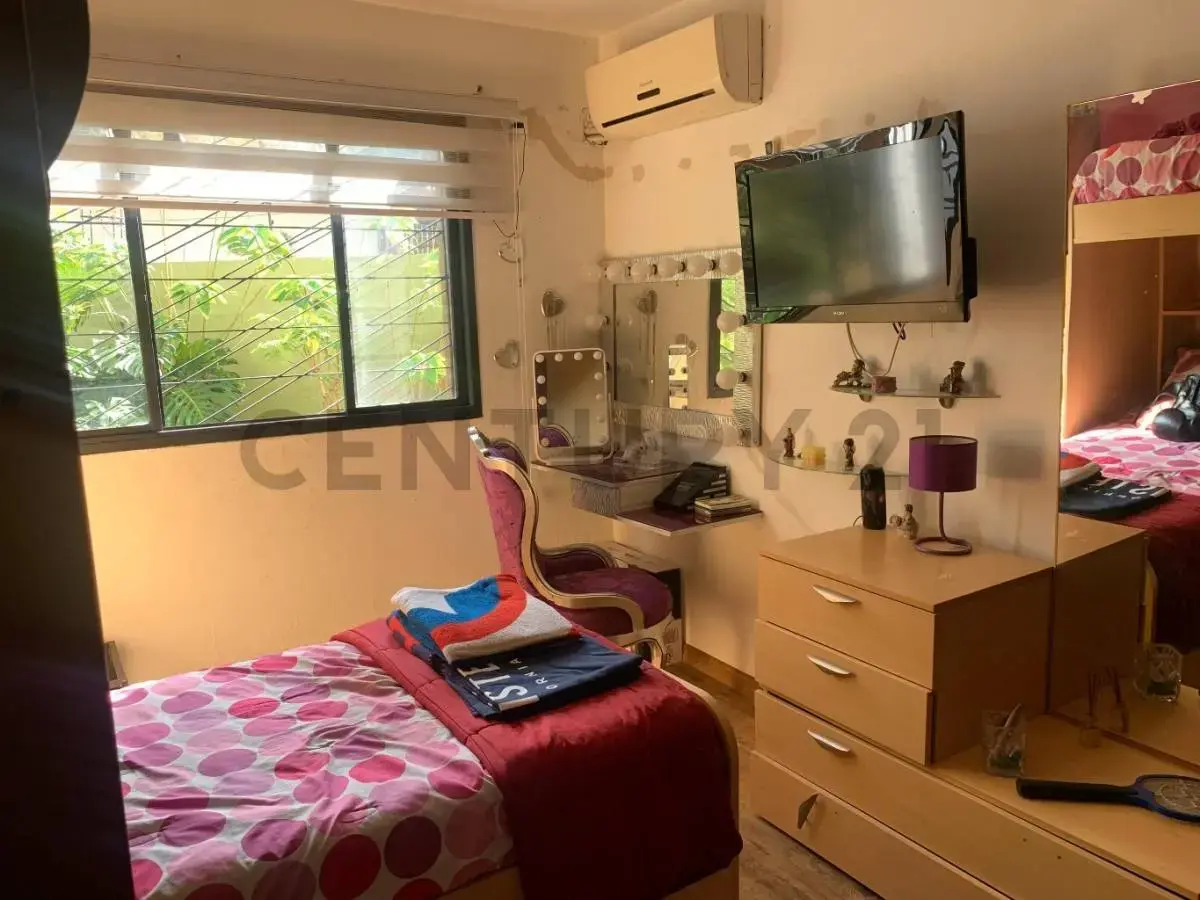 EL Marques Casa- Quinta en Venta YC30 - 14