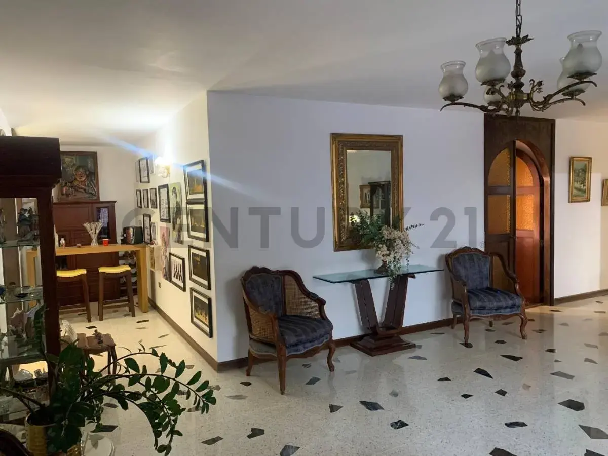 EL Marques Casa- Quinta en Venta YC30 - 7