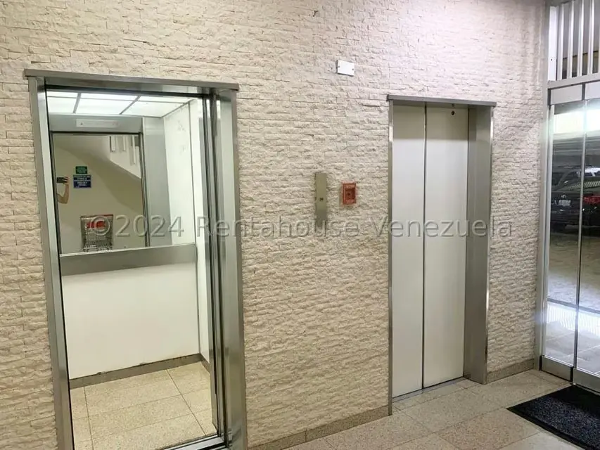 Apartamento (1 Nivel) en Venta en Altamira, Distrito Metropolitano - 4